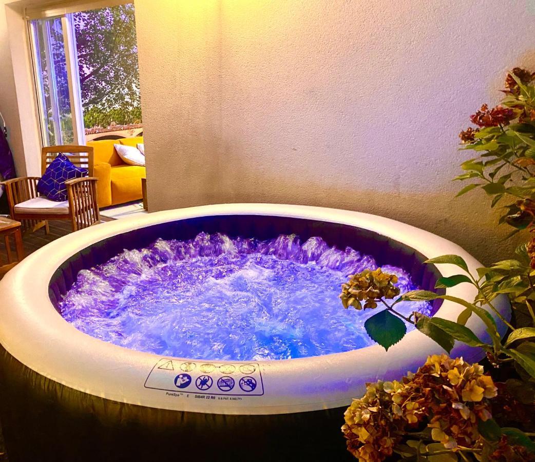 Magnifique Villa Avec Jacuzzi Au Pied Du Stade Сен-Дени Экстерьер фото